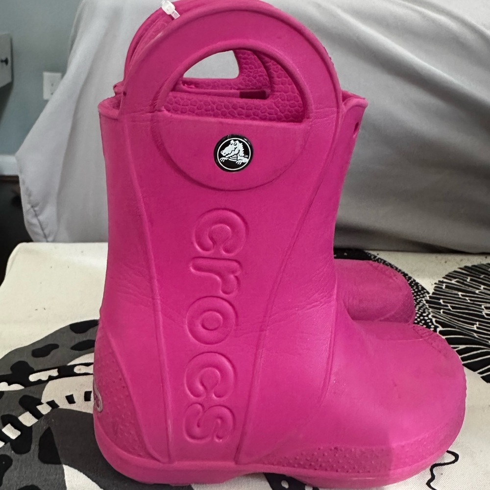 CROCS Fuchsia Outdoor Footwear